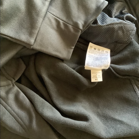 Nike dri fit therma WNBA Sz M sweatshirt men’s NWT - Picture 7 of 10